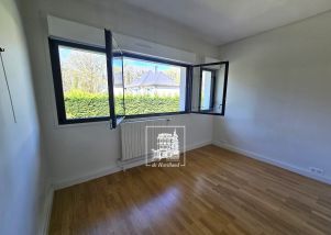 maison 8 pièces en location sur LA CELLE ST CLOUD (78170)