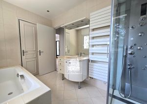 maison 8 pièces en location sur LA CELLE ST CLOUD (78170)