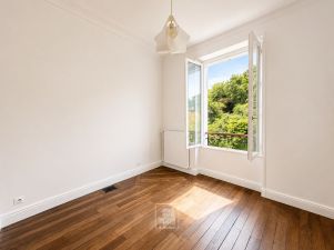 house 10 rooms for rent on SEVRES (92310)