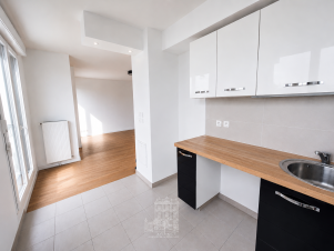 apartment 2 rooms for sale on PUTEAUX (92800)