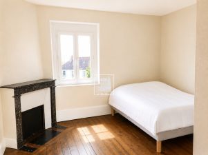 maison 8 pièces en location sur CHATOU (78400)