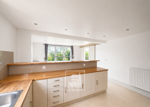 house 10 rooms for rent on CHAMBOURCY (78240)
