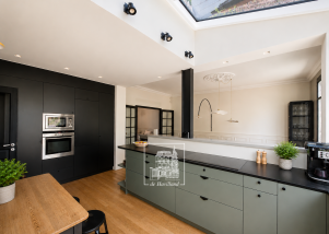 house 8 rooms for rent on GARCHES (92380)