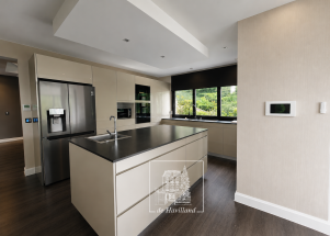 maison 10 pièces en location sur BOUGIVAL (78380)