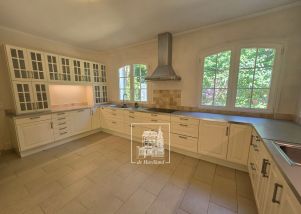 maison 8 pièces en location sur MARNES LA COQUETTE (92430)